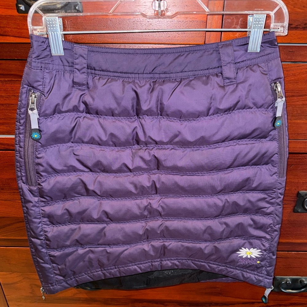 Skhoop Down Short skirt